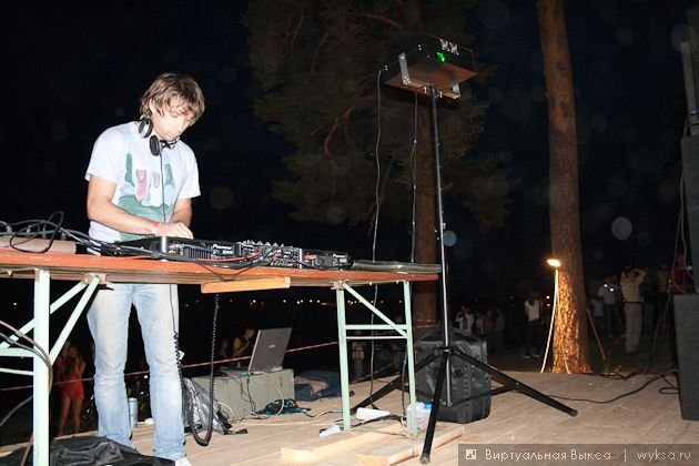  wyksa.ru , 12-13  2009 . Yes Yellow Summer open-air party ( 1) ,  ,     : DJ STYLE, DJ SONIC, DJ CHIK_O, DJ ..            :)