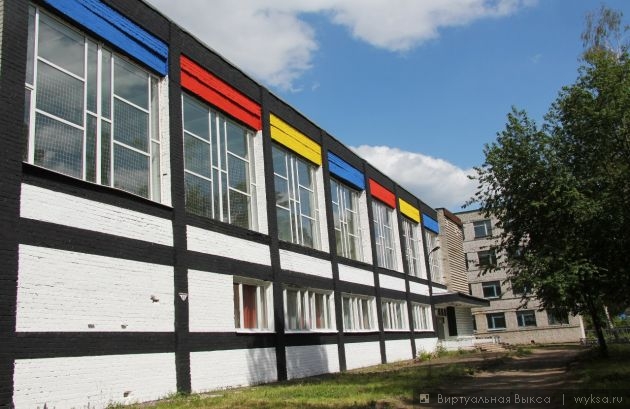   wyksa.ru ,   Nomerz , Building # ,   ()    () 
http://wyksa.ru/2012/05/23/dmitrii-parxunov-xudozhnik.html